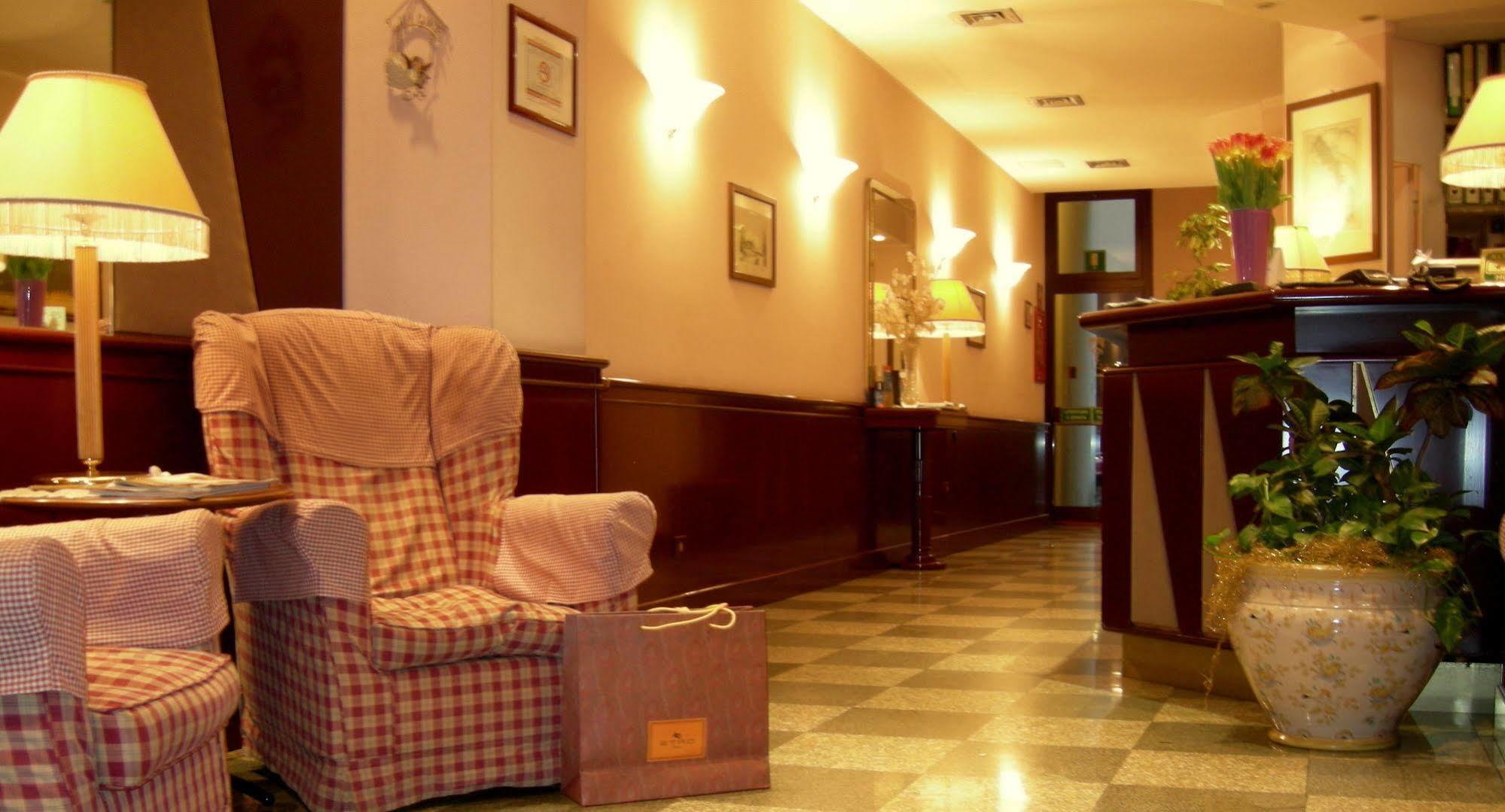 מילאנו Buenos Aires Hotel מראה חיצוני תמונה