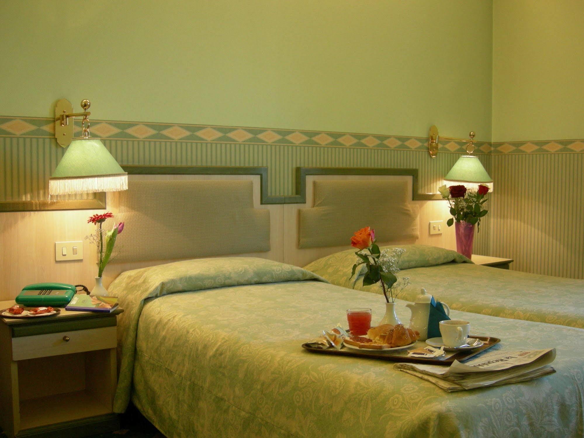 מילאנו Buenos Aires Hotel מראה חיצוני תמונה